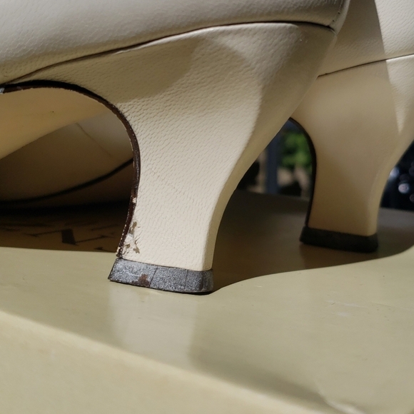 Enzo Angiolini Curio Cream Pumps 7.5N - Picture 9 of 11